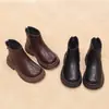 Botas estilo Martin para niños, colección otoño/invierno 2026, nuevo estilo para niños, botines cortos de estilo británico para niños, forradas de felpa, a la moda, adecuadas para primavera y otoño