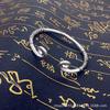 Fabricante original Pulsera de arena Fray demonio-reductor Tesoro bastón arma pulsera Bajie rastrillo de nueve dientes para enviar amigos regalos de cumpleaños