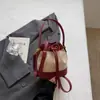 Bolso para Mujer 2026 Nuevo de Moda Estilo Coreano Versátil Bolso de Hombro Cruzado Tejido con una Textura Elegante y Bolso Cubo de Bloques de Color