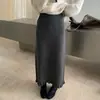 Saia Midi Tricô Preto com Bolinhas e Borda de Orelha de Madeira Francesa para Mulheres Outono Inverno Cintura Alta Justa no Quadril Linha A Reta Longa Design Moderno