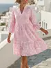 Vestido rosa floral estilo francés, vestido corto con escote en V que ciñe la cintura, vestido para la hora del té primavera-verano, ropa de mujer estilo vacacional europeo y americano