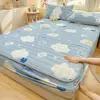 Nueva funda de cama acolchada de terciopelo de leche engrosada clase A, cálida de invierno, agradable al tacto, sábana, juego completo de tres piezas para estudiante