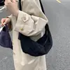 Bolso Retro Maillard Tipo Dumpling para Mujer de Alta Gama Nueva Moda 2025 Textura Bolso de Hombro Cruzado para el Trabajo y el Viaje