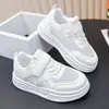 Zapatos Blancos para Niños Estilo Verano 2026 Zapatos con Paneles de Malla para Niños Zapatos Caminador Suela Suave para Bebé Zapatos Deportivos Transpirables para Niñas