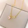 Collar Cruzado Europeo y Americano Pin de Amor Collar Cadena de Clavícula de Acero de Titanio Distintivo de Lujo Ligero para Mujer Estilo Ins Sentido Avanzado Nicho