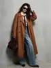 Gabardina de longitud media para mujer estilo Maillard, nueva colección otoño 2026, con cuello de solapa, diseño de doble botonadura y silueta estilo británico