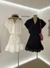 WGWE10036 Guangzhou Treze Linhas Roupas Femininas Verão 2026 Novo Vestido Francês de Gola V com Design Acinturado e Manga Curta