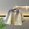 0399 Chaqueta de Primavera y Otoño para Niños Estilo Coreano Top Abrigo de Primavera para Niños 2026 Nueva Chaqueta Camisa para Bebé
