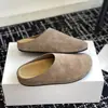 Nuevos Zapatos Birkenstock Otoño 2024 Estilo Fila de Suela Gruesa Slip-On Planos Perezosos Mocasines Cerrados Birkenstock para Mujer