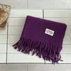 Bufanda Nueva de Color Puro Imitación Cachemir para Otoño e Invierno para Hombres y Mujeres, Amigable con la Piel, Suave y Cálida, Chal Grueso con Borlas a Prueba de Frío