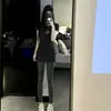 Traje Estilo Coreano Camiseta Branca Gola Redonda Manga Curta Ombro Direito para Mulheres Verão 2026 Novo Top Curto Slim Fit Cintura Marcada