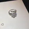 Fresco e radiante! Anel de dedo indicador borboleta oval flor zircônia nicho alta qualidade joia de mão moda luxo leve para mulheres