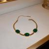 Collar geométrico de esmeralda de acero de titanio, estilo coreano, con cadena de clavícula de estilo frío, elegante y a la moda.