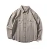 Camisa de manga larga para hombre, nuevo estilo de otoño, camisa holgada a rayas retro japonesa, top de trabajo casual moderno, chaqueta ligera