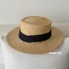 Sombrero Ligero, Sin Peso, Estilo Vintage Old Money de Paja de Rafia Natural, Sombrero de Copa Plana para Mujer, Sombrero de Protección Solar para Vacaciones de Verano en la Playa