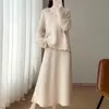 Novo Conjunto de Saia Midi Bordada para Mulheres Outono/Inverno 2026 100% Lã Engrossada com Gola V e Mangas Longas