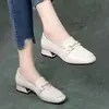 Zapatos de Mujer de Piel Suave Mocasines 2026 Nuevos Primavera Verano Blancos Zapatos Pequeños de Piel Tacón Medio Zapatos de Madre de Una Sola Pieza Suela Suave Pies No Cansados
