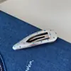 Clip de Pico de Pato Geométrico con Puntos de Ola Azul de Cuero Plateado Pinza para el Cabello Moda Simple Pinza para Flequillo Tocado Versátil Accesorios para el Cabello Estilo Nuevo