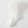 Calcetines para Niños Otoño Nuevos Rayados Múltiples Lazos Medias para Niñas Medianas y Grandes Niños Rayas Verticales Ropa Exterior Capa Base Pantalones