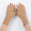 Luvas de Tricô Meio Dedo Femininas Quentes e à Prova de Frio e Vento de Outono e Inverno para Cruzamento de Fronteiras Mangas de Braço Modernas e Versáteis