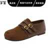 Sapatos Mary Jane de bico redondo estilo Birkenstock, revestidos em couro, apresentando uma sola macia para conforto e facilidade de uso, design slip-on e estilo mocassim feminino.
