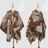 Chal de capa retro estilo chino con hoja de ginkgo grande para fotografía de viajes, cárdigan étnico de alta gama inspirado en celebridades de lujo ligero