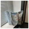 Costura de Laço Casual 2025 Nova Cor Pura Estilo Roupa de Trabalho Grande Capacidade Acessível Luxo Textura de Seda Bolsa de Ombro para Mulheres