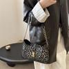 Bolso de Diseño de Nicho Estampado de Leopardo para Mujer 2024 Nuevo de Gama Alta Estilo Occidental Versátil de Hombro Debajo del Brazo Tendencia de Comercio Exterior Viaje al Trabajo