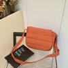 Bolsa feminina cross-border outono e inverno novo casaco acolchoado de algodão bolsa de ombro leve estilo acadêmico simples linha bordada bolsa crossbody cor sólida pequena bolsa quadrada