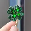05 broche de moda simples de alto padrão com pedra olho de gato e strass alfinete fixo acessórios para roupas atacado fabricantes à vista