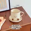 Xiaohongshu popular copo de pé xícara de cerâmica de alta qualidade alto valor para chá da tarde xícara de café xícara para latte art caneca
