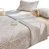 Capa de Cama Simples de Algodão Puro Leite Fleece Peça Única Universal Quatro Estações Lençol de Cama Acolchoado 100% Algodão Tatame Pad de Colchão Antiderrapante