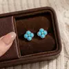 Brincos de Trevo de Quatro Folhas com Turquesa em Prata de Lei S925 para Mulheres, Luxo Leve e Sensação de Alta Qualidade, Brincos de Prata de Lei Cravejados com Zircônia, Atacado