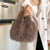 Moda Europeia e Americana Nicho Bolsa de Mão Grande Capacidade Outono e Inverno Versátil Bolsa de Pelúcia Estilo Ins Estilo Coreano Elegante Bolsa para o Trabalho Feminina