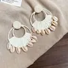 Pendientes de flor tejida color dopamina pendientes de vacaciones junto al mar moda fresca de verano pendientes Joker venta al por mayor