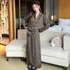 Conjunto de Pijama Cardigan Lapel de Seda Helada para Mujer, Manga Larga, Tallas Grandes, Adecuado como Ropa Exterior, Ropa de Casa de Lujo de Moda