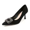 Zapatos de Mujer de Gama Alta de Nicho Estilo Francés Modelo Nuevo Primavera y Otoño 2026 con Tacones Finos, Puntas Puntiagudas, Zapatos de Trabajo con Hebilla Cuadrada, Elegantes Tacones Altos
