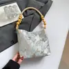 Bolso para la axila casual, simple, moderno y a la moda, personalizado, diseño de nicho 2025, nuevo para otoño, bolso de hombro con textura para mujer