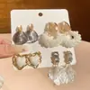 Set de Aretes de Flor con Perlas y Tachuelas de Diamante Aguja Plateada, Aretes Versátiles Elegantes Vintage para el Día a Día, Aretes de Lujo Ligero de Gama Alta para Mujeres
