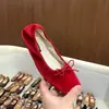 Sapatilhas de Ballet Veludo Vermelho Estilo Retrô Francês para Mulheres 2026 Primavera e Verão Novo Estilo Laço Sapatilhas Baixas Sapatos de Ovo