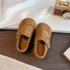 Sapatos de couro estilo coreano para meninas com solas macias, estilo britânico, novo modelo primavera e outono 2026, sapatilhas Mary Jane pequenas de couro, sapatos baixos retrô