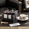 Juego de Regalo Práctico de Cerámica para Taza de Café y Platillo, Taza Personalizada para el Té de la Tarde, Sensación de Lujo Ligero y Gama Alta, Regalo Festivo