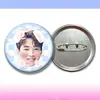 Liu Xianhua Insignia de Hojalata Broche Pin Concierto Yum Aid Material Salida Alrededor