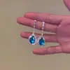 "Lágrimas Azules" Pendientes de Zirconia en Forma de Gota de Agua Azul Frío Collar Retro Lujo Accesible Traje Dorado Accesorios Versátiles