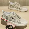 Zapatos Transpirables de Otoño para Hombre 2026 Nuevos con Banda Elástica Sin Cordones Juveniles Casuales Tipo Board Zapatos Cómodos Versátiles Modernos para Hombre