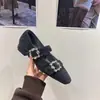 Zapatos de mujer con plataforma interior, punta cuadrada, adornos de pedrería, otoño e invierno 2025, Mary Jane peludos de felpa gris para fiesta
