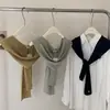 Fio Cardado Macio e Fofo Combinado com um Xale Tricotado Liso com Capuz, Estilo Coreano, Peça de Roupa Simples para Ambientes com Ar Condicionado