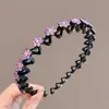 Faixa de cabelo simples para lavar o rosto na cor preta para mulheres, estilosa e moderna, projetada para fazer o rosto parecer menor, adiciona um toque de ambiente