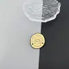 Broche Avatar de Menina Simples de Desenho Animado Acessórios Ingleses Criativos Assimétricos Insígnia Decorativa para Mochila de Estudante