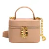 Este año, los bolsos de cadena con estampado de rombos son tendencia para las mujeres.. Aquí están los nuevos estilos 2026: bolsos mini, de hombro y cruzados, modernos y versátiles